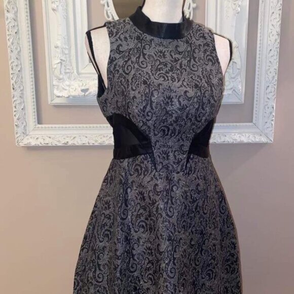 BCBG DRESS - Picture 7 of 8